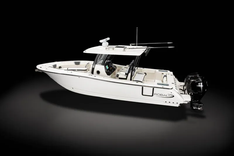 The Image of Robalo 300 Center Console 2025 - 1