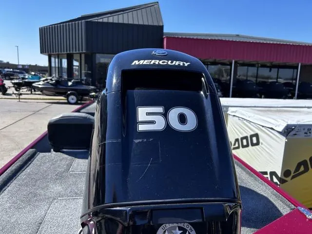 Slide: The Image of Mercury outboard motor on 2021 Tracker BASS TRACKER® Classic XL boat. - 4