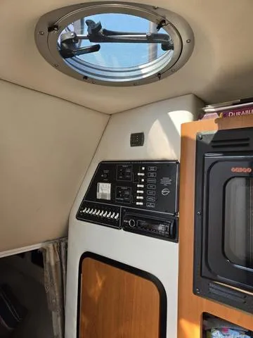 Slide: The Image of Crownline Boats 250 CR 2005 - 14