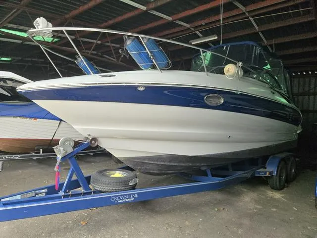 Slide: The Image of Crownline Boats 250 CR 2005 - 4