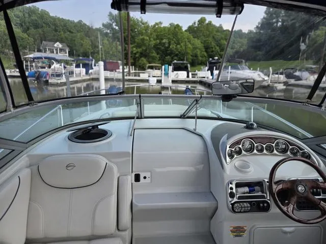 Slide: The Image of Crownline Boats 250 CR 2005 - 8