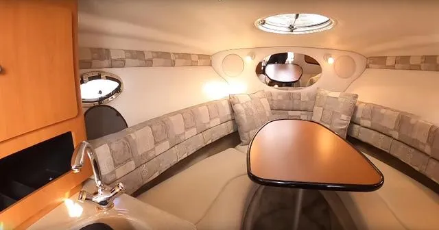 Slide: The Image of Crownline Boats 250 CR 2005 - 9