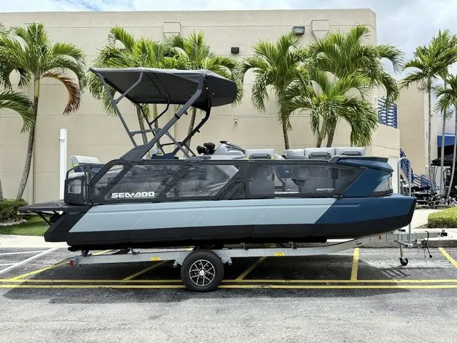 Slide: The Image of Sea-Doo Switch Cruise Limited 21 2025 - 2