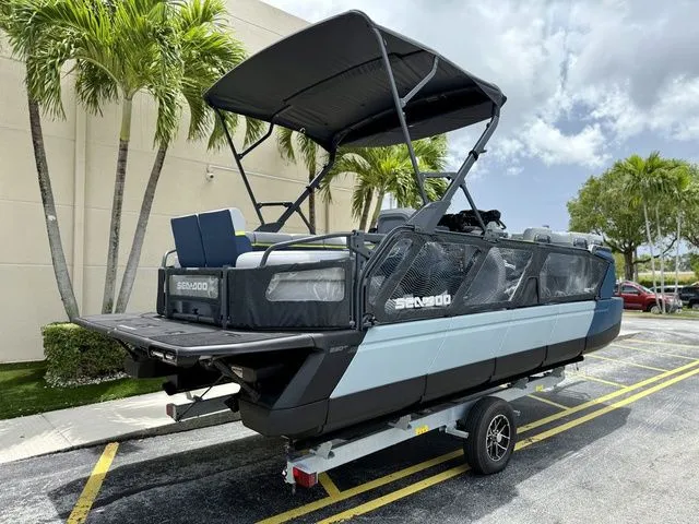 Slide: The Image of Sea-Doo Switch Cruise Limited 21 2025 - 3