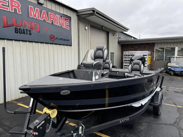 Slide: The Image of Lund Impact XS 1775 SS 2025 - 4