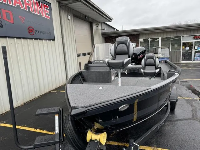 Slide: The Image of Lund Impact XS 1775 SS 2025 - 5