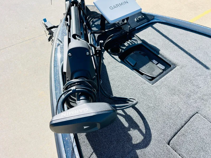 Slide: The Image of 2025 Nitro Z21 XL Pro boat with Garmin equipment on deck. - 12