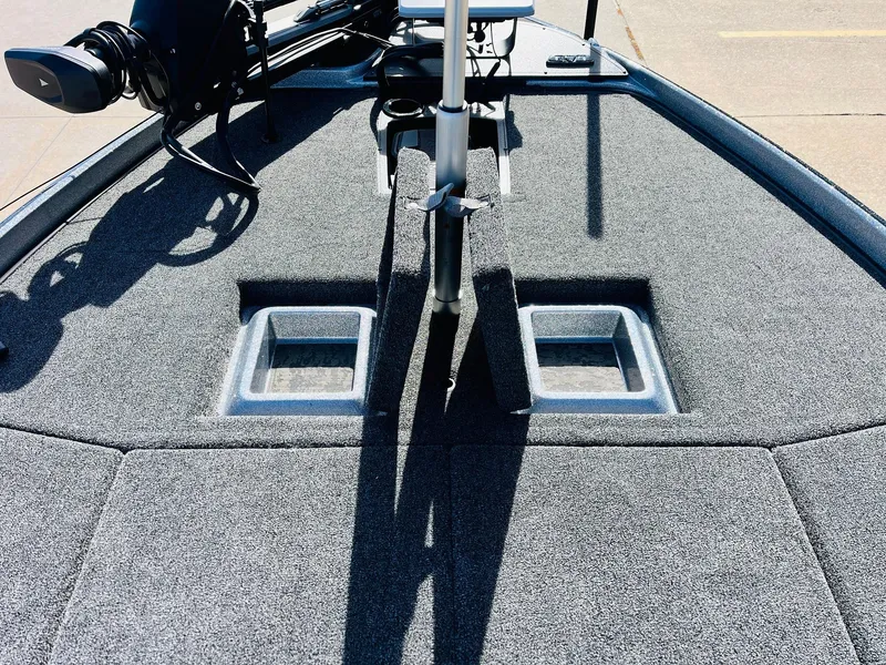 Slide: The Image of 2025 Nitro Z21 XL Pro boat deck with storage compartments. - 17