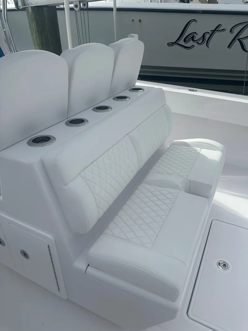 Slide: The Image of Bahama 37 2025 - 3