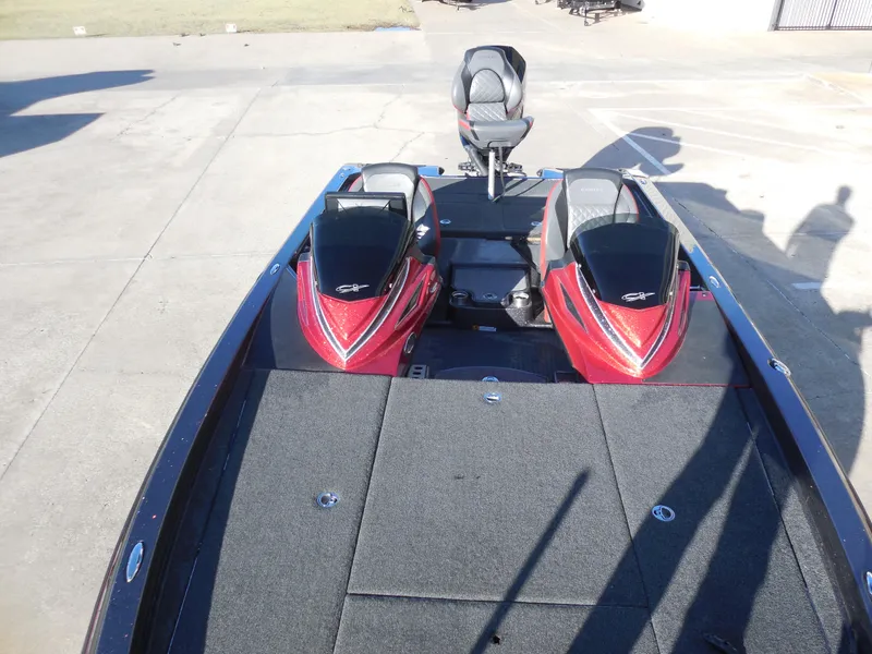 Slide: The Image of 2021 Caymas CX 20 PRO boat with dual consoles and spacious deck. - 10