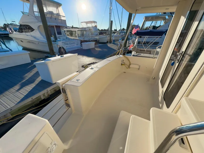 Slide: The Image of Mainship 34 Trawler 2005 - 61