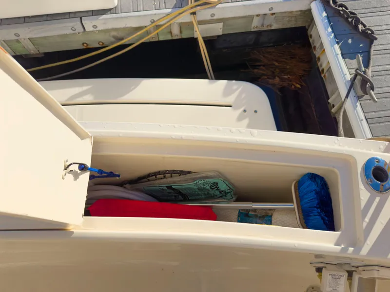 Slide: The Image of Mainship 34 Trawler 2005 - 65