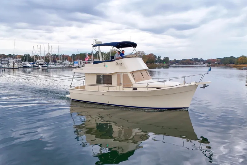 Slide: The Image of Mainship 34 Trawler 2005 - 77