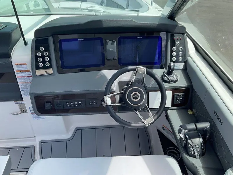 Slide: The Image of Chaparral 310 OSX 2025 - 100