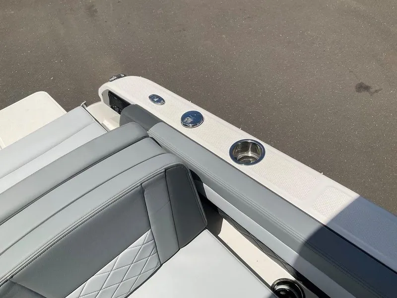 Slide: The Image of Chaparral 310 OSX 2025 - 117