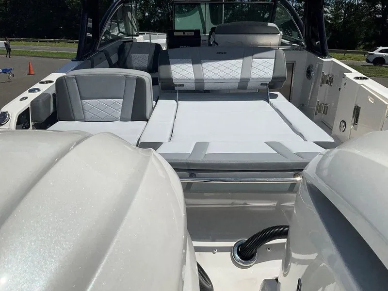 Slide: The Image of Chaparral 310 OSX 2025 - 118