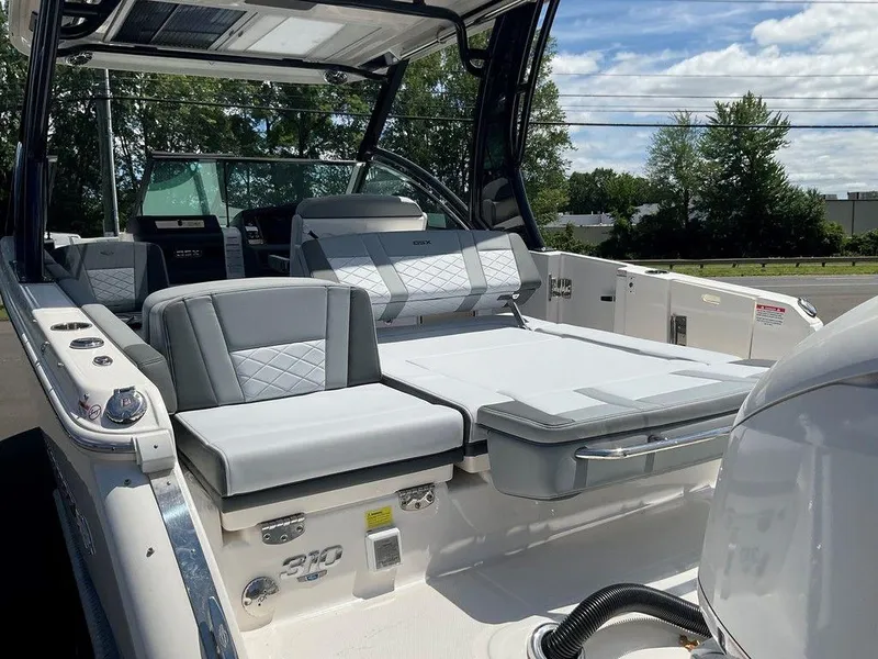 Slide: The Image of Chaparral 310 OSX 2025 - 124