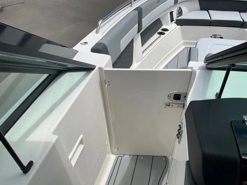 Slide: The Image of Chaparral 310 OSX 2025 - 75