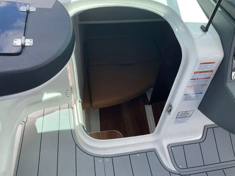 Slide: The Image of Chaparral 310 OSX 2025 - 77