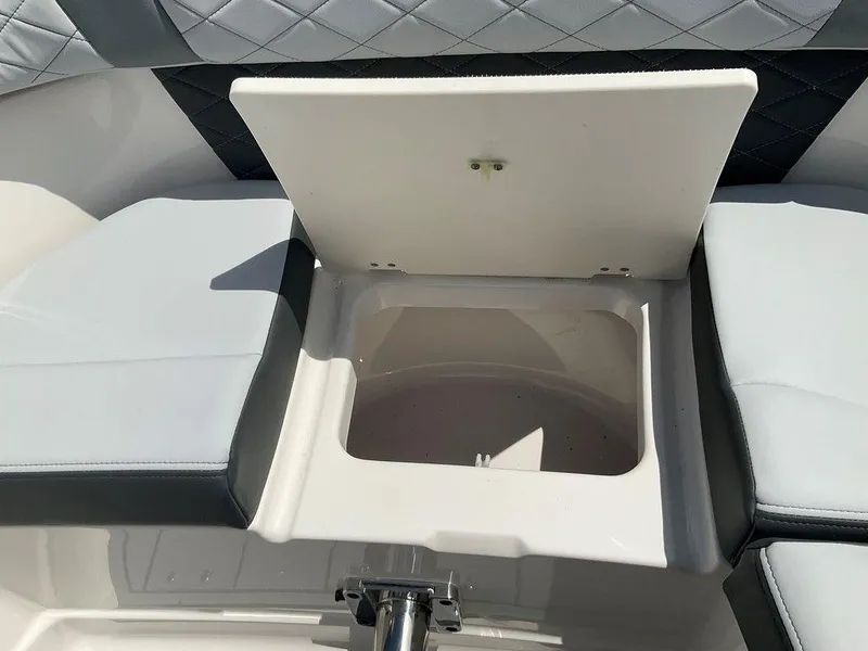 Slide: The Image of Chaparral 310 OSX 2025 - 79