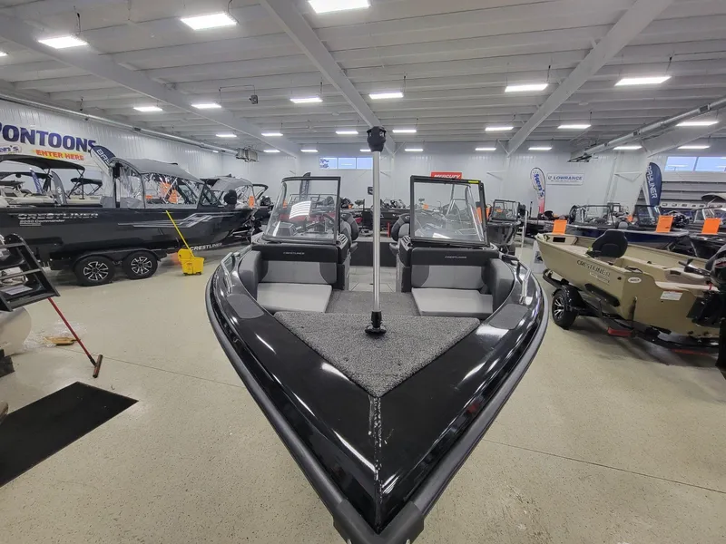 Slide: The Image of Crestliner 1850 Sportfish 2025 - 7