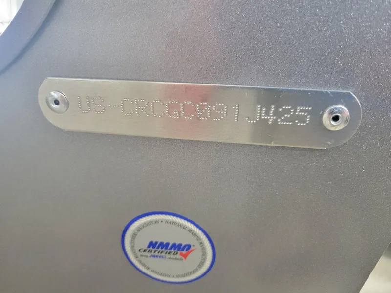 Slide: The Image of Crestliner 1650 HAWK SC 2025 - 16