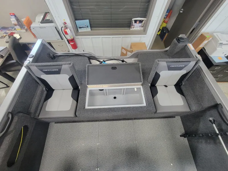 Slide: The Image of Crestliner 1650 HAWK SC 2025 - 7