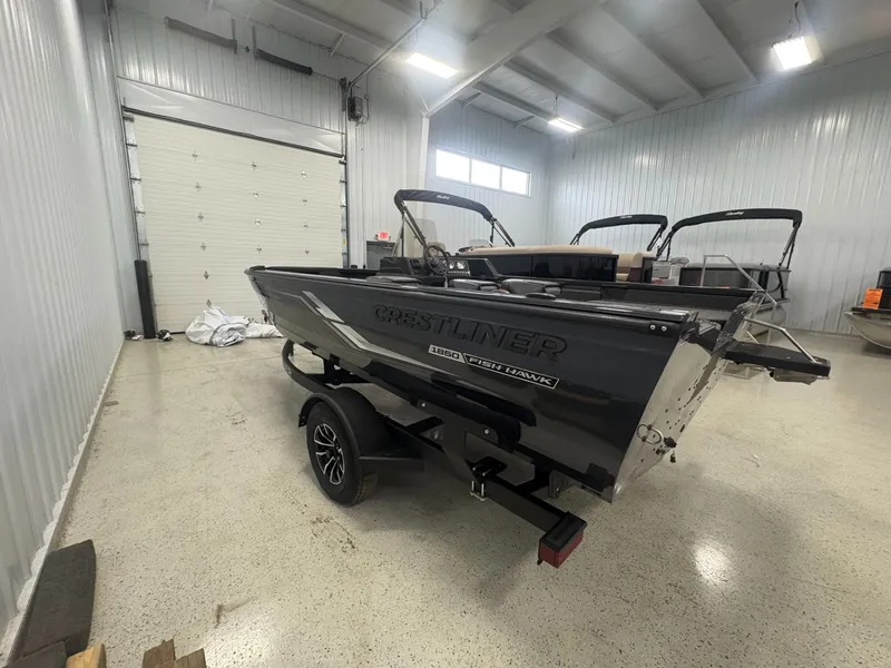 Slide: The Image of Crestliner 1850 Fish Hawk SC 2025 - 7