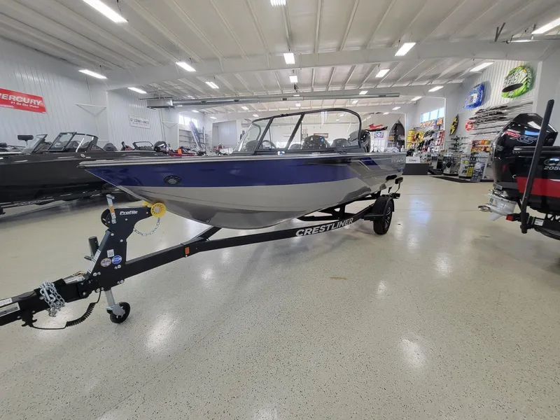 Slide: The Image of Crestliner 1850 Super Hawk 2025 - 2