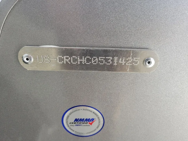 Slide: The Image of Crestliner 1850 Super Hawk 2025 - 27