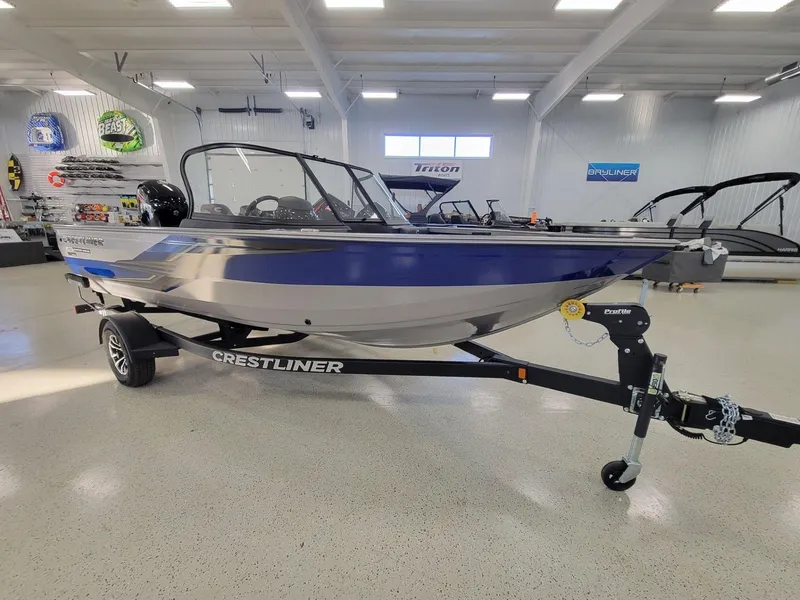 Slide: The Image of Crestliner 1850 Super Hawk 2025 - 5