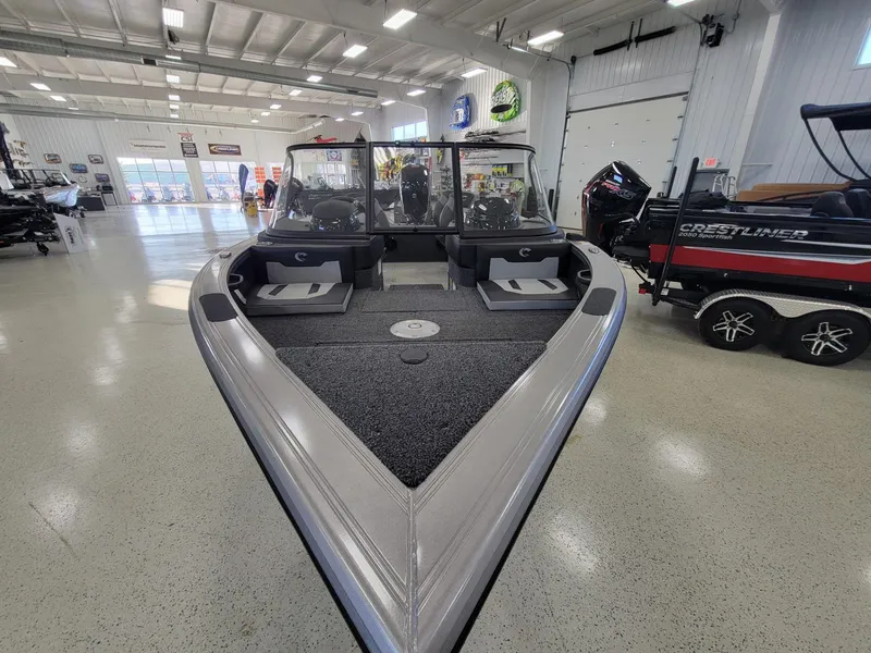 Slide: The Image of Crestliner 1850 Super Hawk 2025 - 8