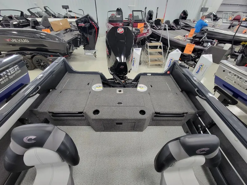 Slide: The Image of Crestliner 1950 Super Hawk 2025 - 26