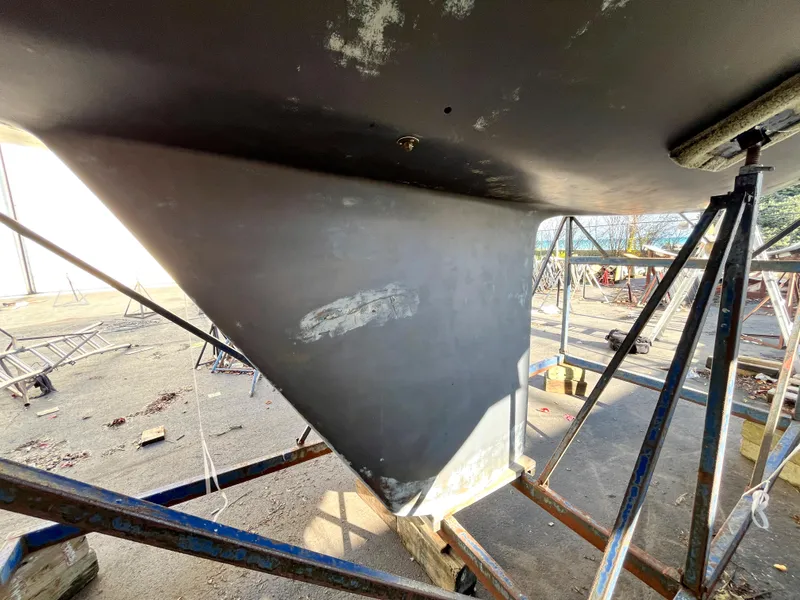 Slide: The Image of C&C 33 mkII 1985 - 11