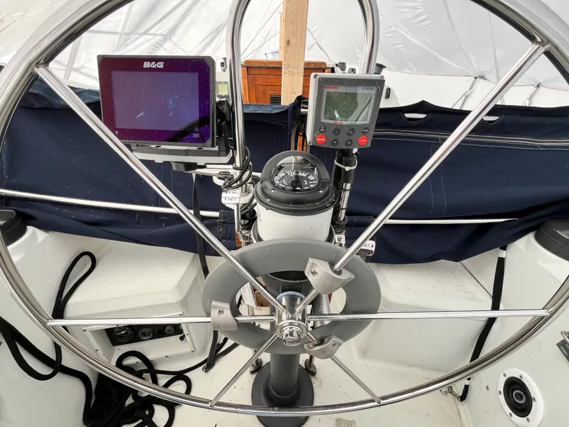 Slide: The Image of C&C 33 mkII 1985 - 14