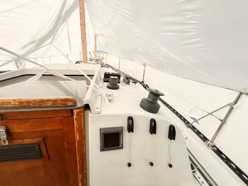 Slide: The Image of C&C 33 mkII 1985 - 23