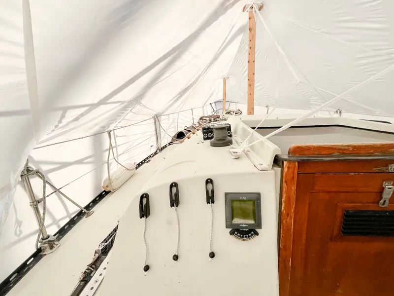 Slide: The Image of C&C 33 mkII 1985 - 24