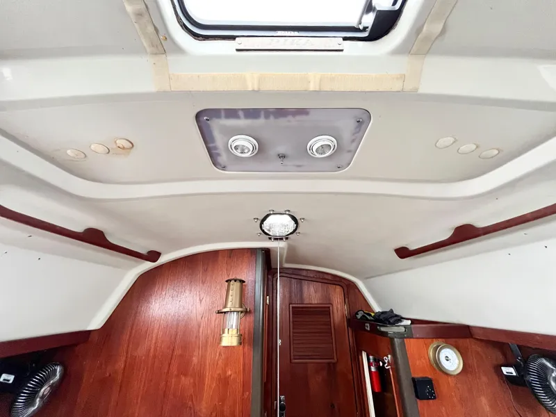 Slide: The Image of C&C 33 mkII 1985 - 34