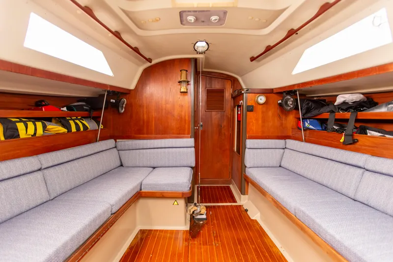 Slide: The Image of C&C 33 mkII 1985 - 36