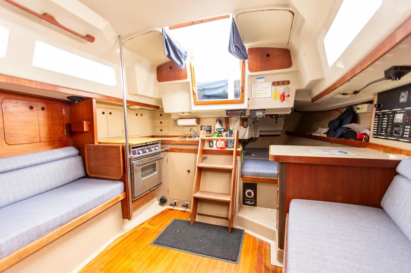 Slide: The Image of C&C 33 mkII 1985 - 45