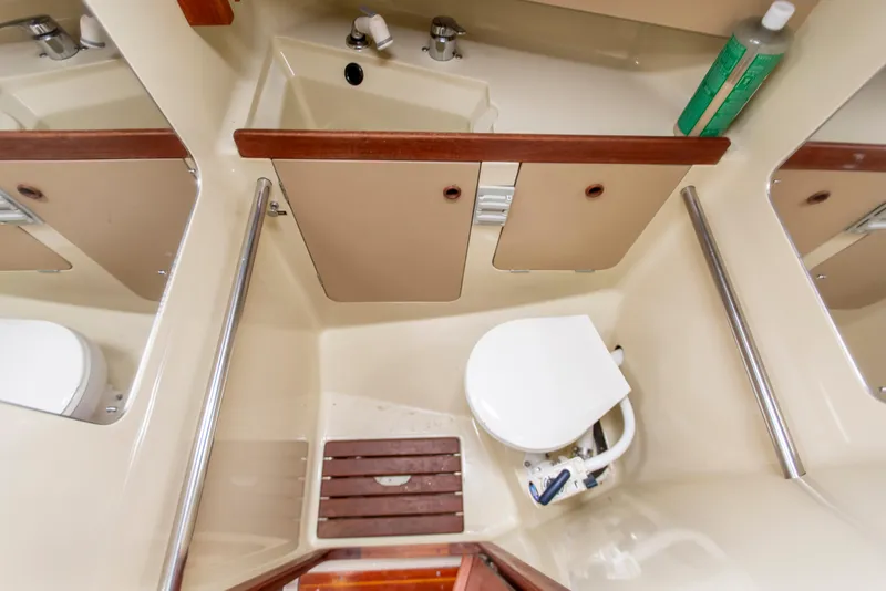 Slide: The Image of C&C 33 mkII 1985 - 50