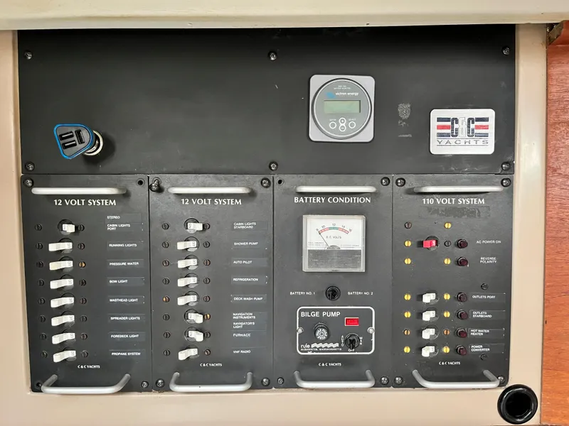 Slide: The Image of C&C 33 mkII 1985 - 53