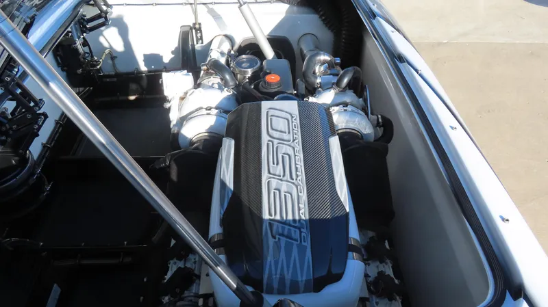 Slide: The Image of MTI 48 boat engine, 1350 horsepower, 2020 model, detailed view. - 34
