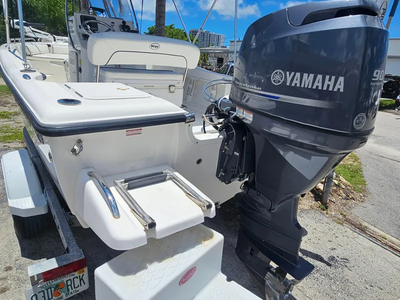 Slide: The Image of Key West 176 Center Console 2013 - 10