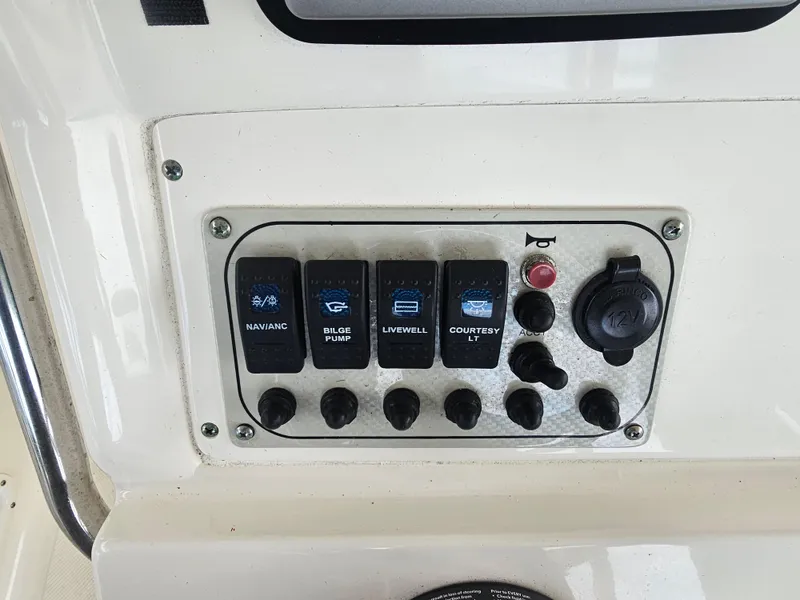 Slide: The Image of Key West 176 Center Console 2013 - 23