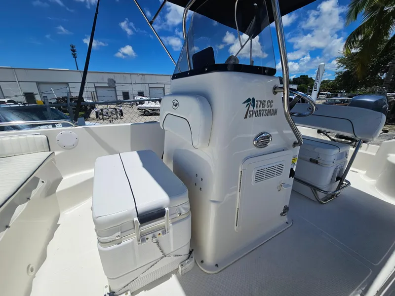 Slide: The Image of Key West 176 Center Console 2013 - 5