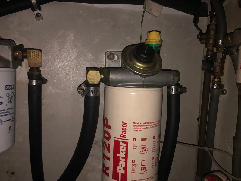 Slide: The Image of Bayliner 4788 Pilot House Motoryacht 1996 - 53