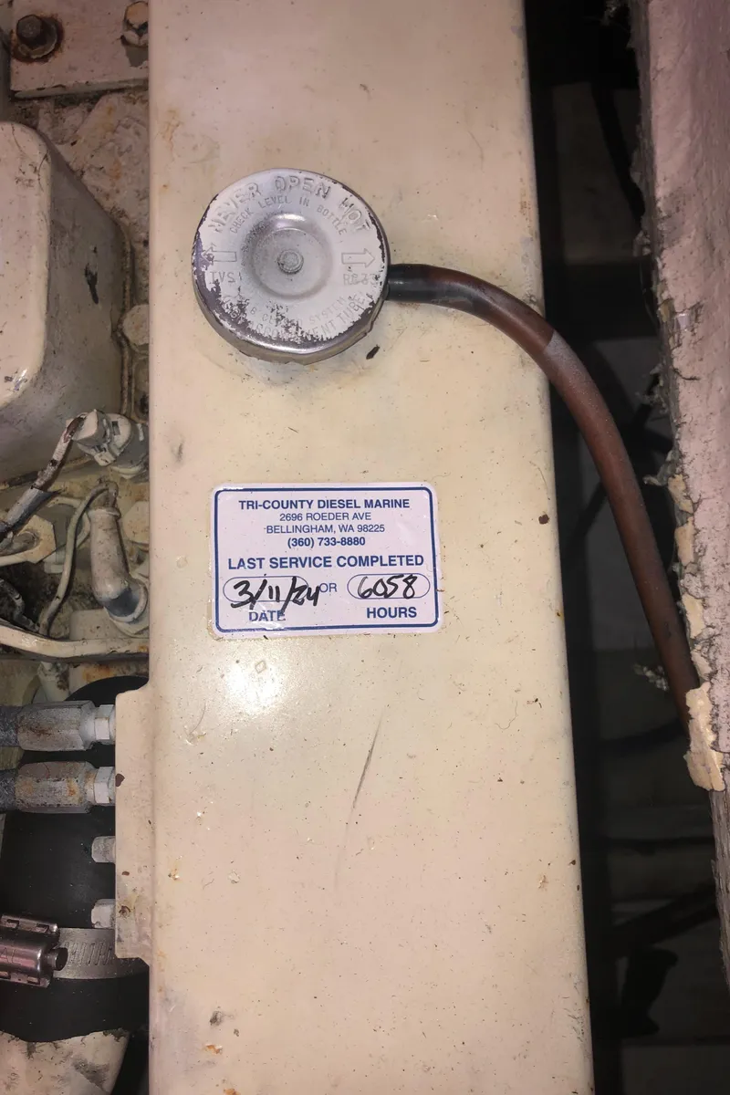 Slide: The Image of Bayliner 4788 Pilot House Motoryacht 1996 - 55