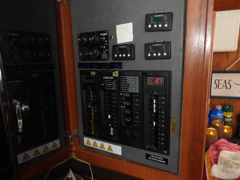 Slide: The Image of Leopard 48 2014 - 56