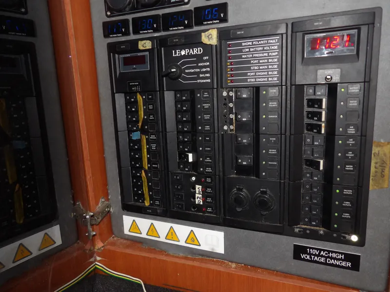 Slide: The Image of Leopard 48 2014 - 57